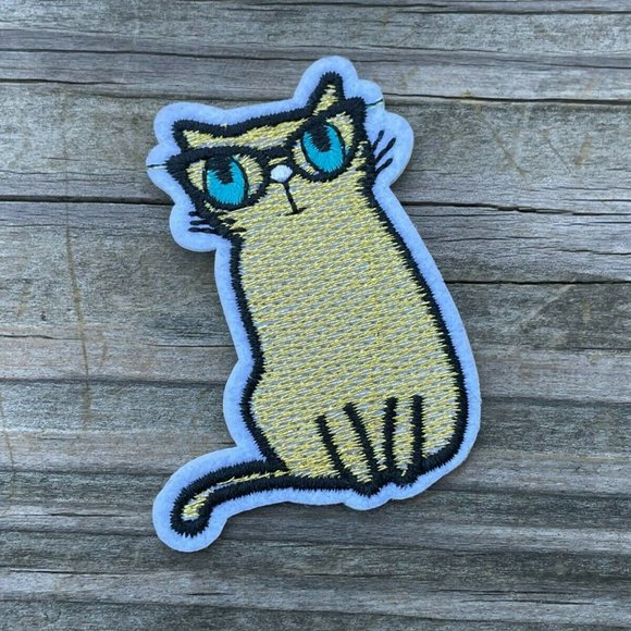 Iron On Patches Lot of 2 Patch Cat Embroidery Applique DIY Patches - Picture 8 of 8